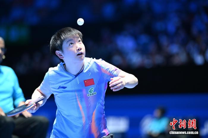 孙颖莎30力克巴特拉提前晋级16强 海口亚洲杯赛场