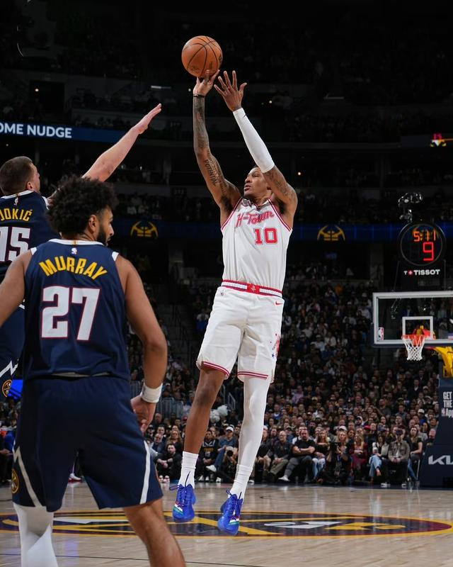 小史密斯成火箭X因素 助力冲击季后赛