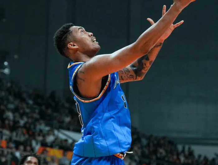 北京男篮伤兵满营迎战浙江 内线双核周琦麦基扛