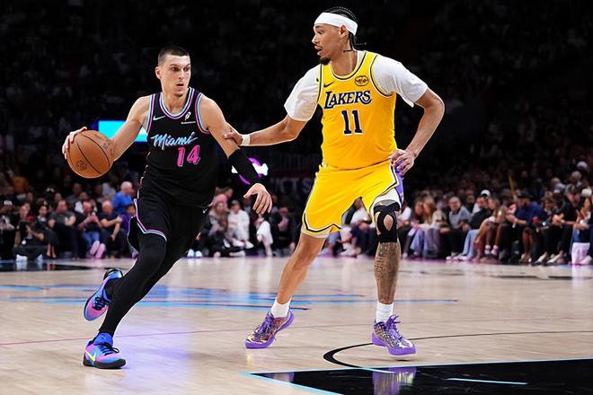 湖人逆转热火豪取八连胜 海斯状态低迷成隐患