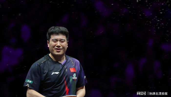 澳门世界杯国乒三胜一负 王楚钦稳定梁靖崑爆冷