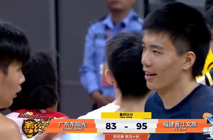 广东男篮12分惨败福建杜锋遭质疑用人策略引热议