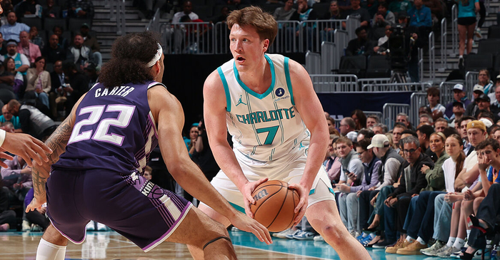 黄蜂新秀克努佩尔领跑NBA新秀榜，独行侠状元弗